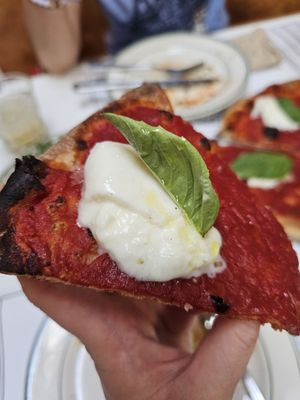 Jon & Vinny's Fairfax by null