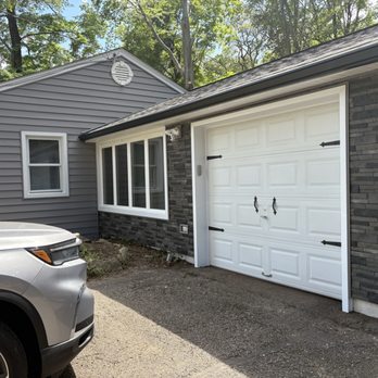 Power Home Remodeling - Beautiful stacked stone siding! - Windows Installation Near Me - Edison, New Jersey Power Home Remodeling - Beautiful stacked stone siding! - Windows Installation Near Me - Edison, New Jersey