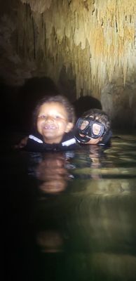 Cenote Chaak Tun by null