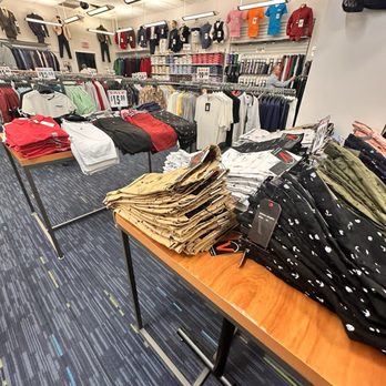Milan Men’s Wear - Men's Clothing Near Me - Edison, New Jersey Milan Men’s Wear - Men's Clothing Near Me - Edison, New Jersey
