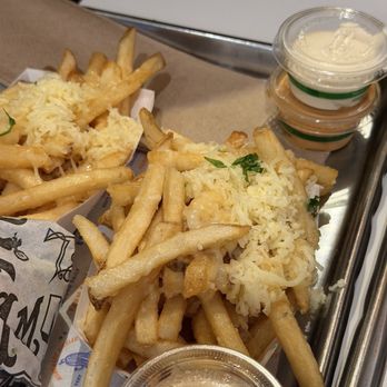 Super Duper Burgers - Burgers Near Me - San Francisco, California