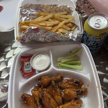 OMG WINGS - Lunch special mango habanero flavor - Chicken Wings Near Me - Conroe, Texas