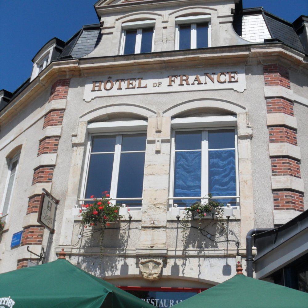 Hotel de France - nicest sleep ever at this place~ - Hotels Near Me - Beaune, 21
