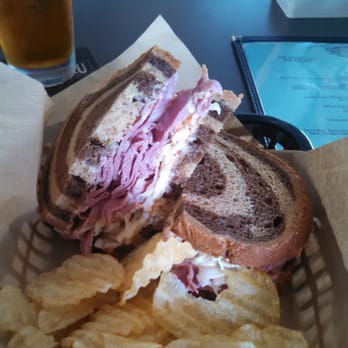 Honolulu Beerworks - Corned beef sandwich - Brewpubs Near Me - Honolulu, Hawaii Honolulu Beerworks - Corned beef sandwich - Brewpubs Near Me - Honolulu, Hawaii