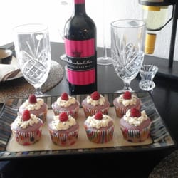 Holy Cupcakes - Raspberry blast