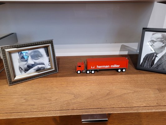 Herman Miller Retail Store by null