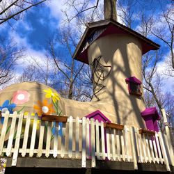 Treehouse World - Treehouse World