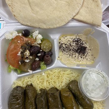 Cafe Istanbul - Hummus Platter - International Grocery Near Me - Albuquerque, New Mexico