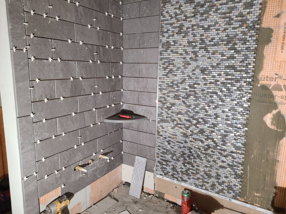 Slide of TRI-STATE RENOVATION & HANDYMAN