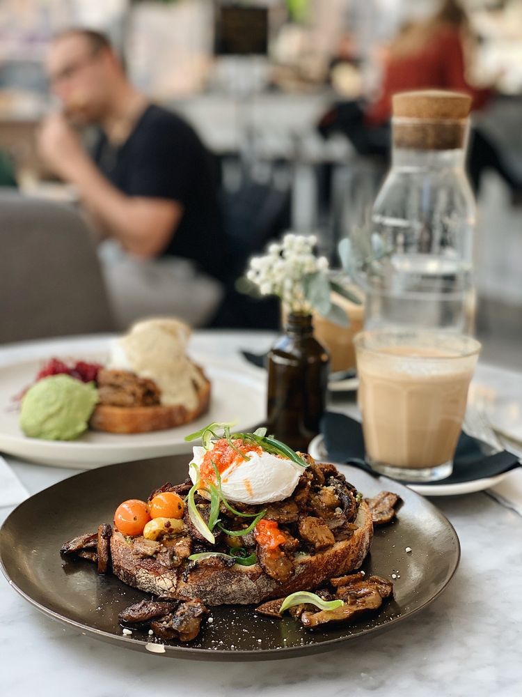 HOLE IN THE WALL - 347 Photos & 202 Reviews - 445 E 35th St, New York