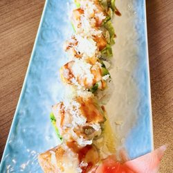 Hana Japanese Restaurant - Chef special Sushi Roll