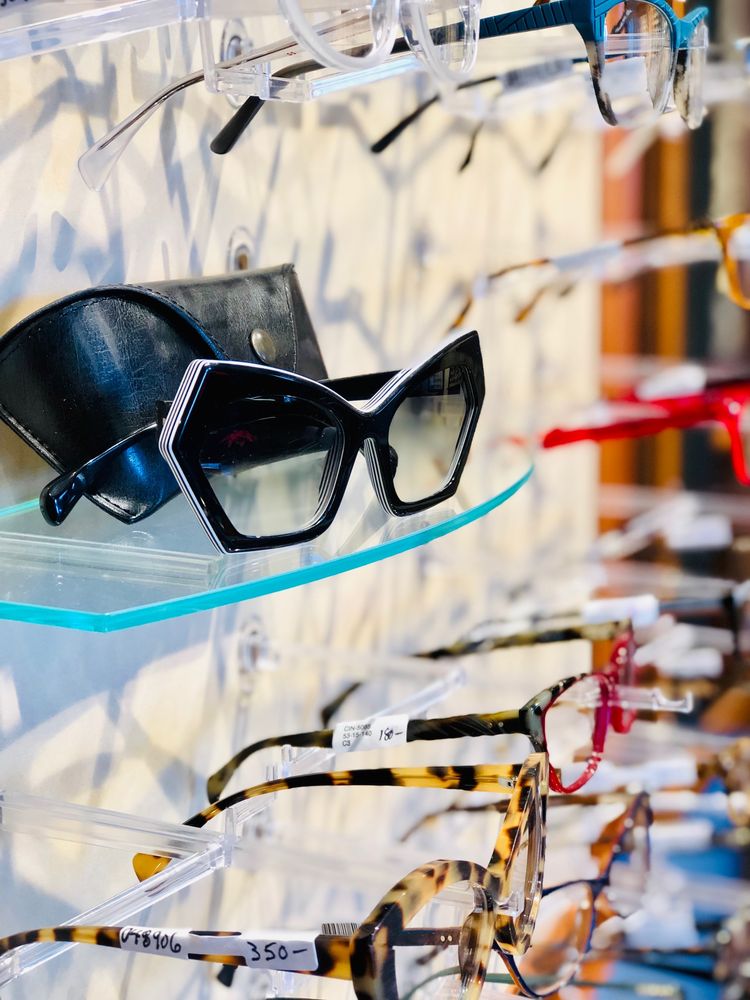 EYE PHYSICIANS OF NORTHAMPTON OPTICAL Updated September 2024 17