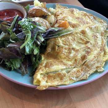Tete A Tete - This is the omelet that I ordered as a last resort because they couldn't make anything else I ordered. - Cafes Near Me - Brooklyn, New York