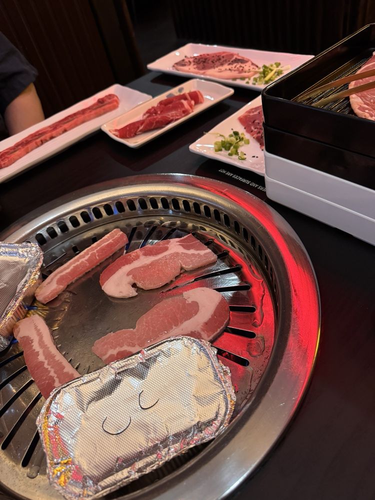 Yeay and Ta Grill Logo