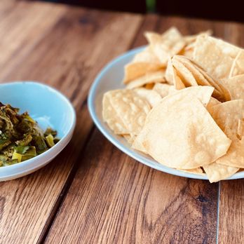 MEXiCUE - Charred jalapeño guacamole - Mexican Near Me - Stamford, Connecticut