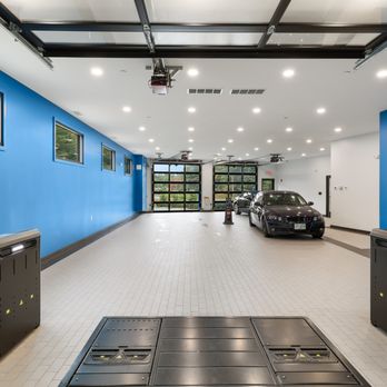 Ultimate Bimmer Services - BMW Specialists - Drive Up Area for Clients - Auto Repair Near Me - Merrimack, New Hampshire
