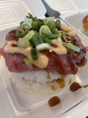 Poke Burri by null