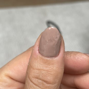 Gloss Nail Spa - Lumpy finish - Nail Salons Near Me - Pasadena, California