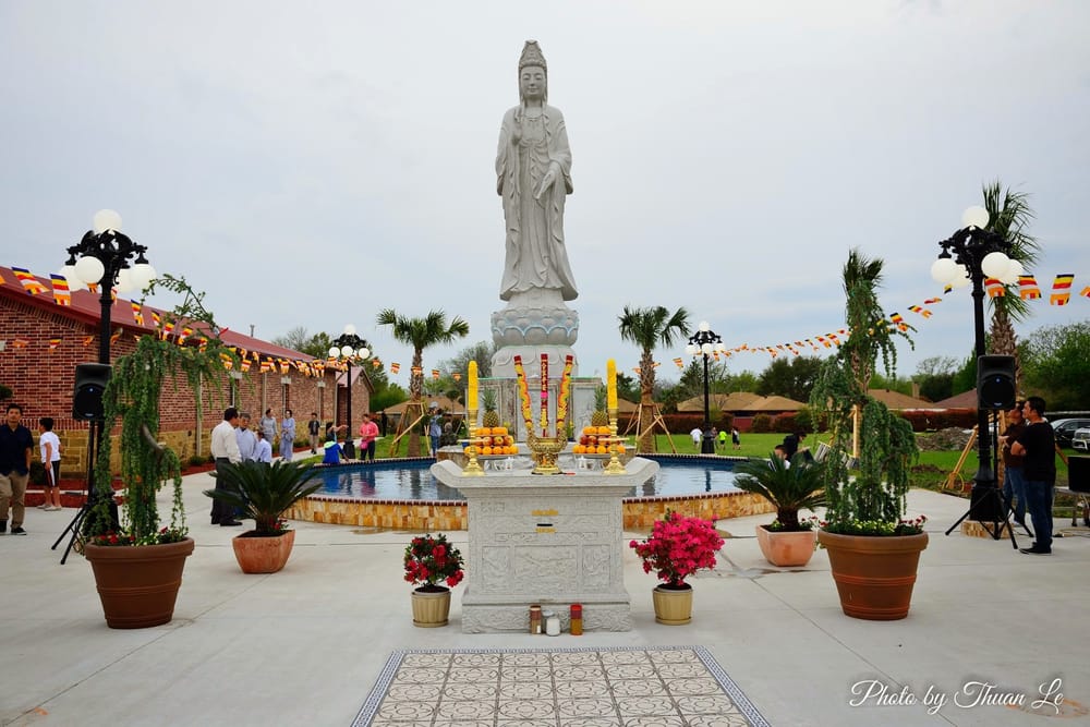 CHUA TU QUANG TEMPLE Updated September 2024 4735 Rosehill Rd