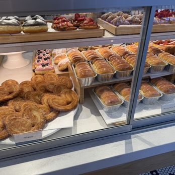 Paris Baguette - Palmier - Bakeries Near Me - Allen, Texas
