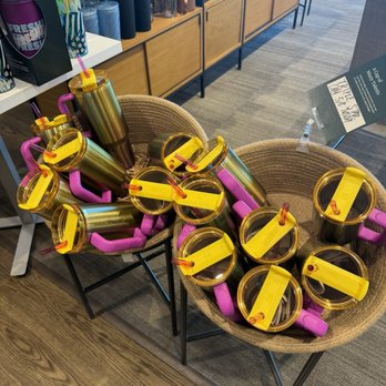 Starbucks - Lots of Stanleys here - Coffee & Tea Near Me - Honolulu, Hawaii
