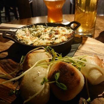Amsterdam BrewHouse - Breweries Near Me - Toronto, Ontario Amsterdam BrewHouse - Breweries Near Me - Toronto, Ontario
