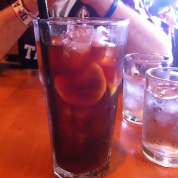 Plums Cafe - Ginger Peach Iced Tea with Lemons! - Breakfast & Brunch Near Me - Costa Mesa, California