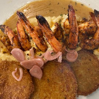 Skates On The Bay - Sad shrimp and grits. A dollop of grits thing strange tasting sauce over cooked shrimp. The fried tomatoes were good - Seafood Near Me - Berkeley, California