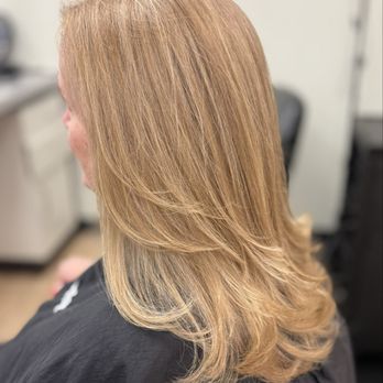 Luxury Moon - Hair cut, highlights, style and color all over - Hair Stylists Near Me - Tamarac, Florida Luxury Moon - Hair cut, highlights, style and color all over - Hair Stylists Near Me - Tamarac, Florida