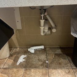 Shell - Parts to the sink laying on the ground?
