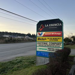 La Esencia - Road sign for La Esencia off Hwy 303 in Bremerton