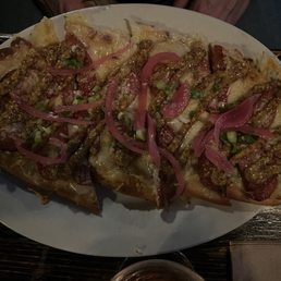 Smoked Bratwurst Flatbread Smoked Bratwurst Flatbread
