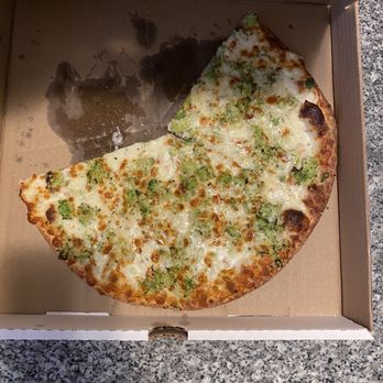 Pini's Pizzeria - Chicken and Broccoli Alfredo Pizza - Italian Near Me - Medford, Massachusetts