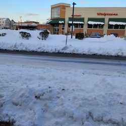Walgreens - Walgreens not removing snow days after blizzard ended.