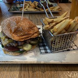 QMUH Burgergrill Steakhouse Bar Ulm