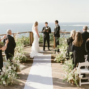 Papillon Floral - Seaside Wedding - Florists Near Me - Windsor, California Papillon Floral - Seaside Wedding - Florists Near Me - Windsor, California