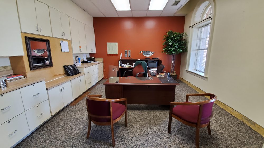 SCHNEIDER SUITES Updated October 2024 16 Photos 120 S Russell St