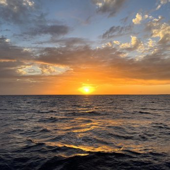 Capt Andy's - Sun almost gone! - Boat Tours Near Me - Ele'ele, Hawaii Capt Andy's - Sun almost gone! - Boat Tours Near Me - Ele'ele, Hawaii
