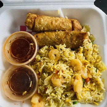 Circle A Mini Mart - Egg rolls I added their shrimp fried rice into the plate - Convenience Stores Near Me - Vinton, Louisiana