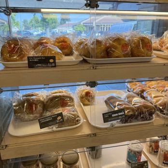 Sheng Kee Bakery - Bakeries Near Me - Union City, California