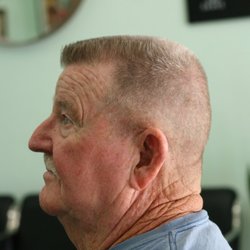 Art's Barbershop