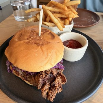 Arquet - Spicy chicken sandwich - New American Near Me - San Francisco, California