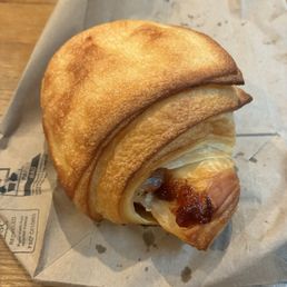 Guava & Cream Cheese Croissant