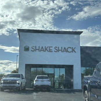 Shake Shack Centennial Center - Ice Cream & Frozen Yogurt Near Me - Las Vegas, Nevada
