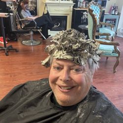 Spellbound Salon & Apothecary - Miss Marcy The Spellbound Stylist doing my low lites