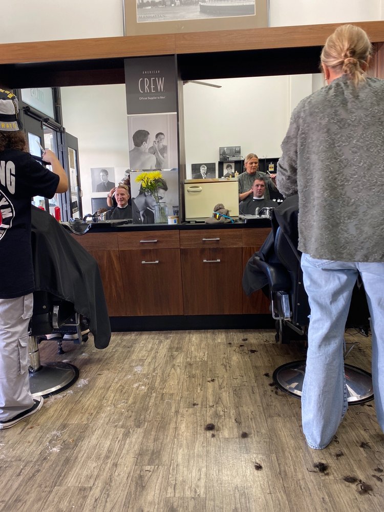 THE BARBERS 83 The Strand, Whakatāne, Bay of Plenty, New Zealand