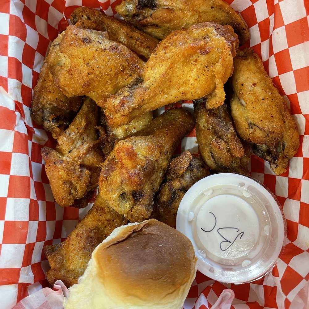 Wing Studio - 10 pc Oooh-Weee dry rub - Chicken Wings Near Me - Lee's Summit, Missouri Wing Studio - 10 pc Oooh-Weee dry rub - Chicken Wings Near Me - Lee's Summit, Missouri