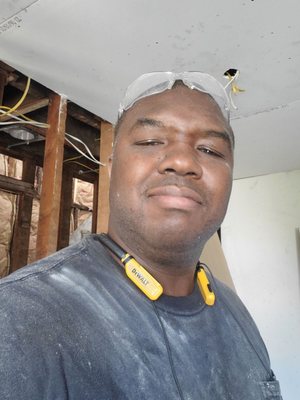 Level Head Contracting