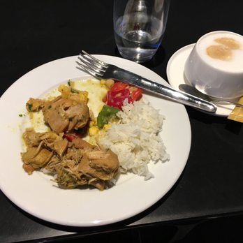 Oneworld Business Lounge - LAX - Serving curry chicken today - Airport Lounges Near Me - Los Angeles, California