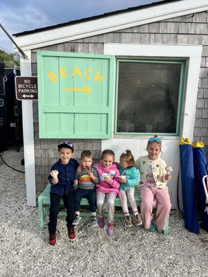 Millie's Market by null